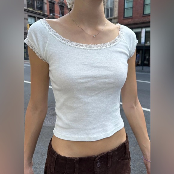 Brandy melville white Larissa lace top - Picture 3 of 5
